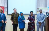 First graduation ceremony for 28 female deminers in Sudan